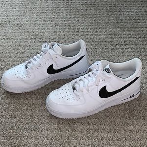 Nike Air Force 1